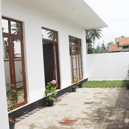 Ever Green Villa Negombo Exterior photo
